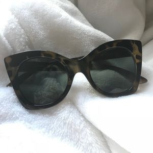 Le Specs ‘Savanna’ Sunglasses